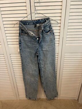 H&M Light Blue High-Rise Straight Jeans